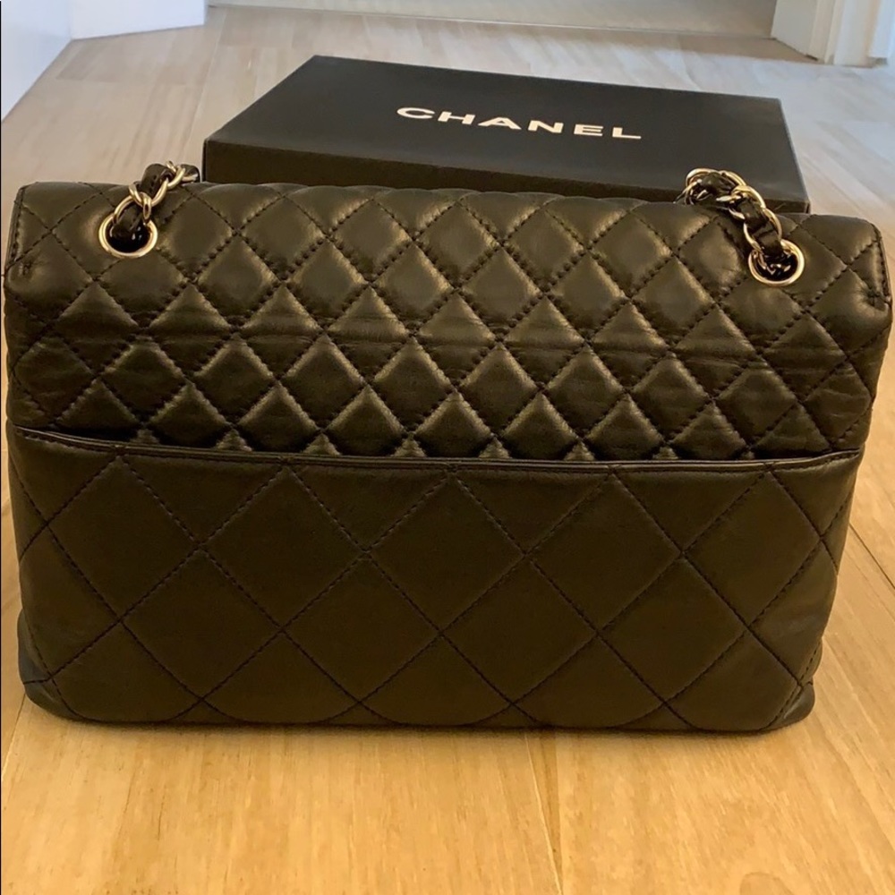 ❌SOLD❌ Chanel Business Flap Bag - Picture 3 of 8